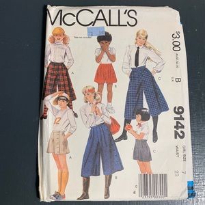 Vintage McCall’s Sewing Pattern Girls Gauchos Culottes Shorts 70s 80s